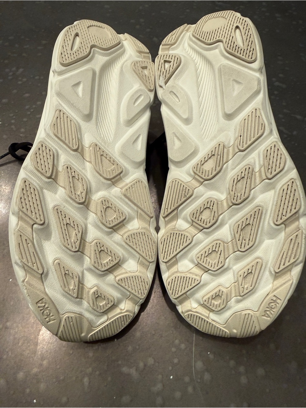 Hoka Clifton 9 Running Shoes – Black/Rose Gold – Women’s Size 7.5 – Brand New - Picture 4 of 5